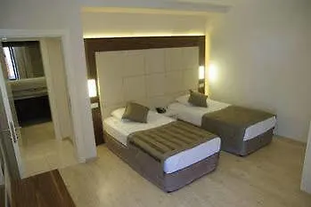 Hotel Delfino Boutique 3*